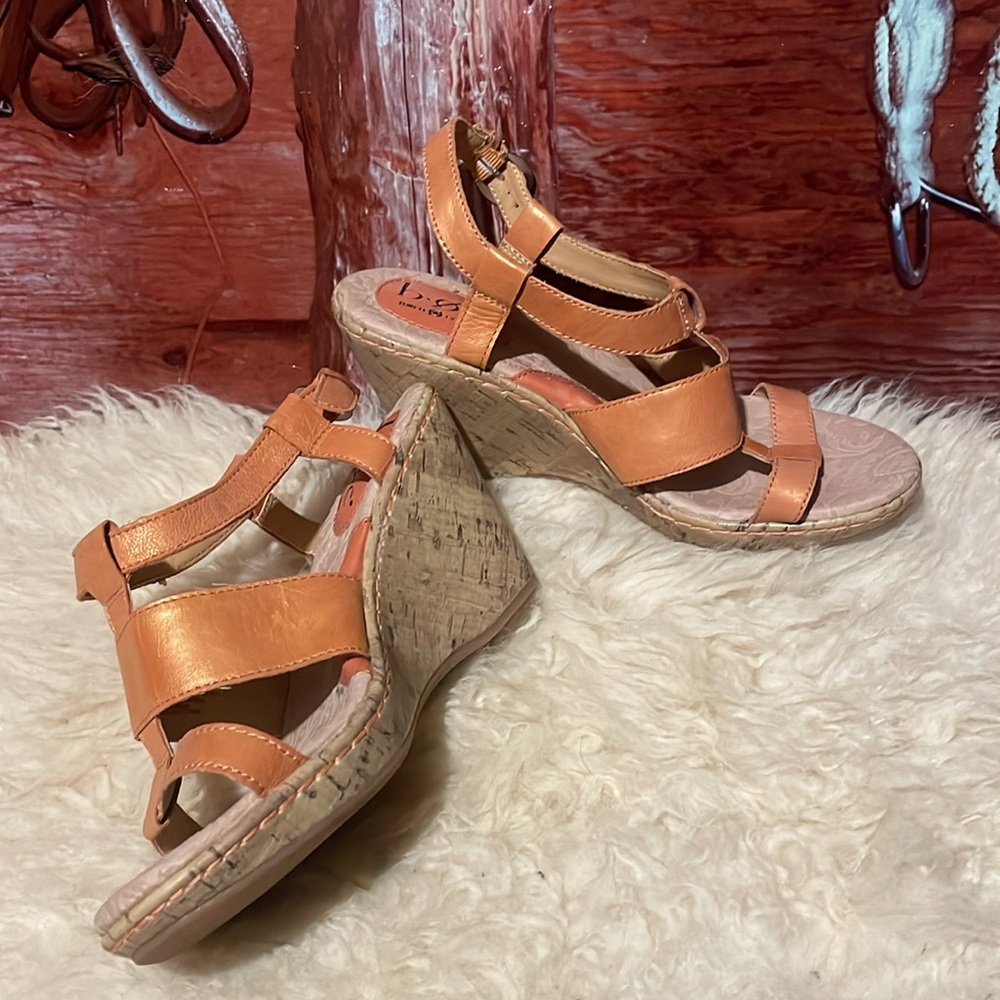 BOC leather wedge shoes
